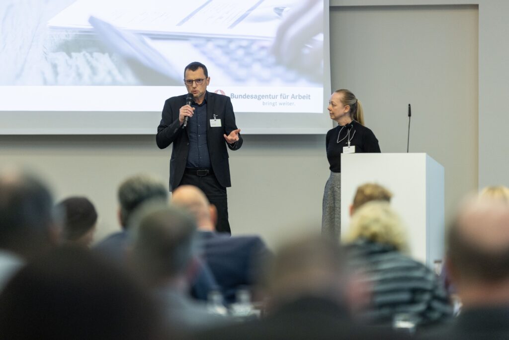 Sprecher bei der 56. Delegiertenversammlung.