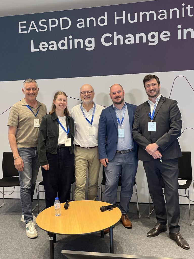 Foto von der EASPD-Konferenz 2026. Abgebildet sind Vertreter*innen der BAG WfbM sowie weiterer anwesender Organisationen.